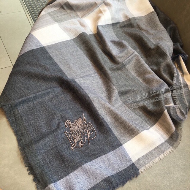 Burberry專櫃新款圍巾披肩 巴寶莉2021新款山羊絨女士圍巾  mmj1477